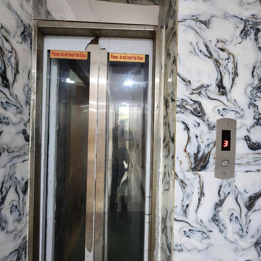 Hotel Royal Afghan New Delhi Exterior foto