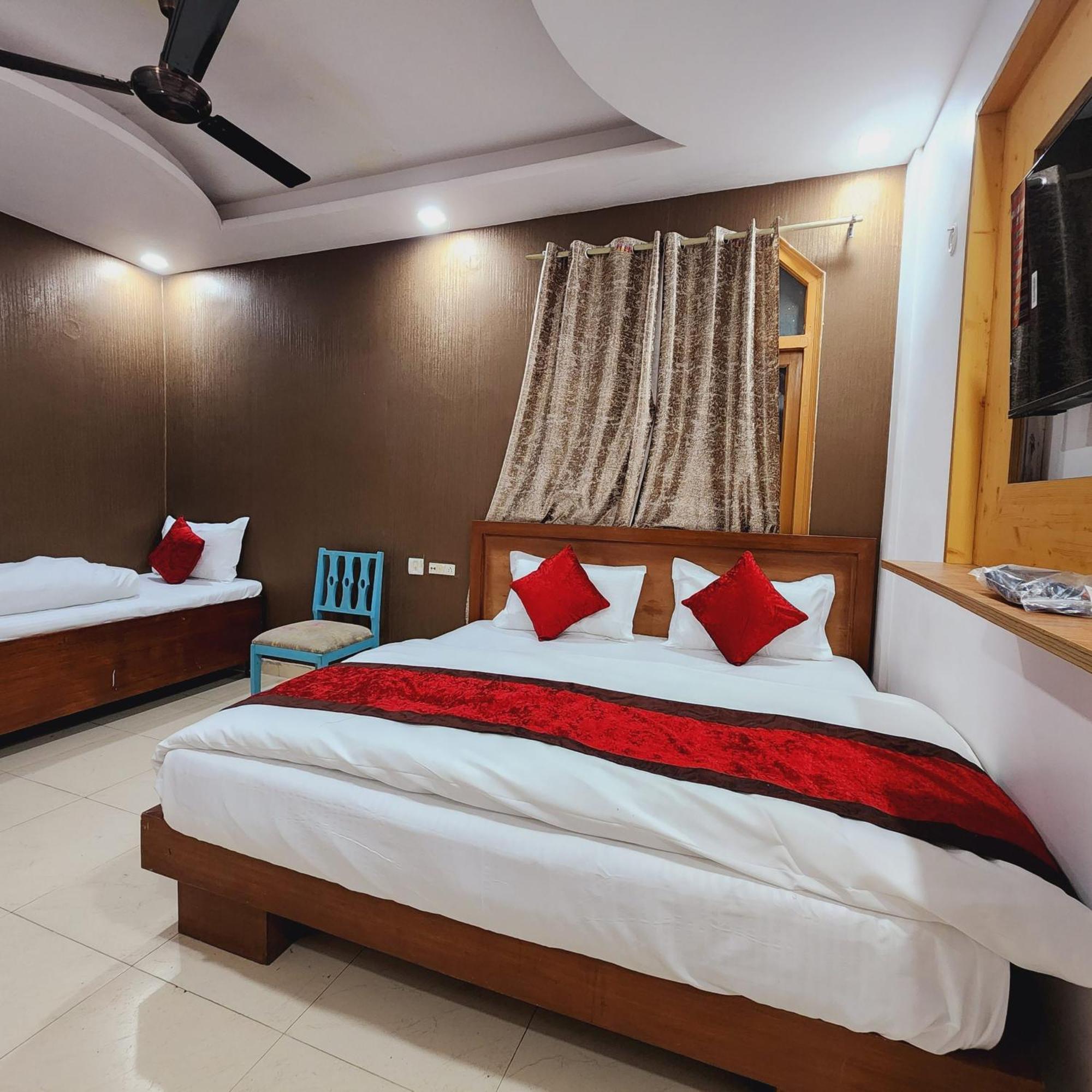 Hotel Royal Afghan New Delhi Exterior foto