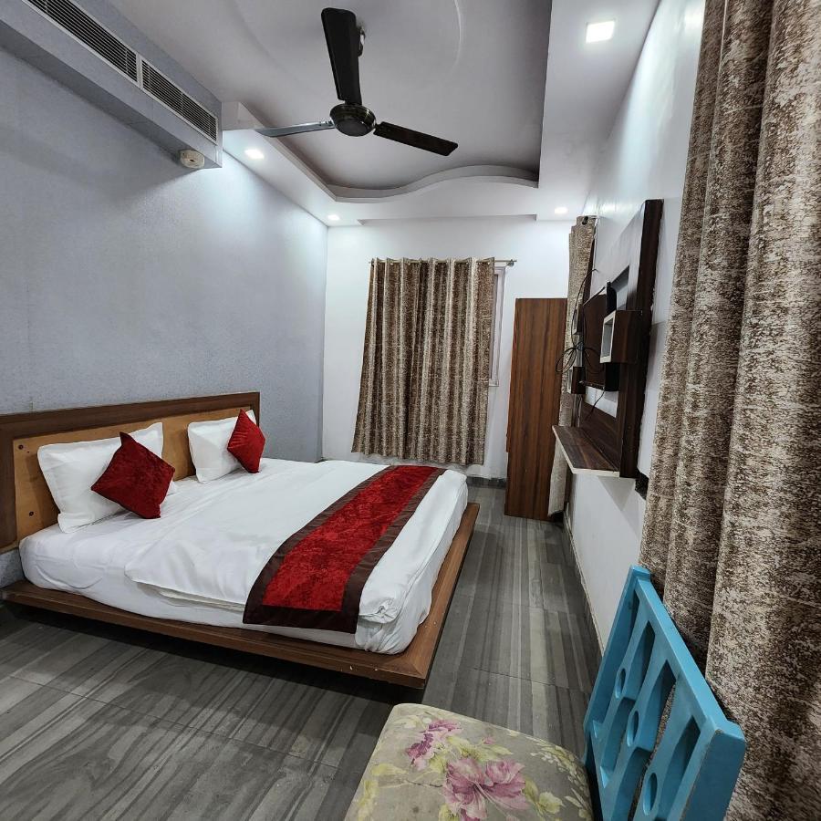 Hotel Royal Afghan New Delhi Exterior foto