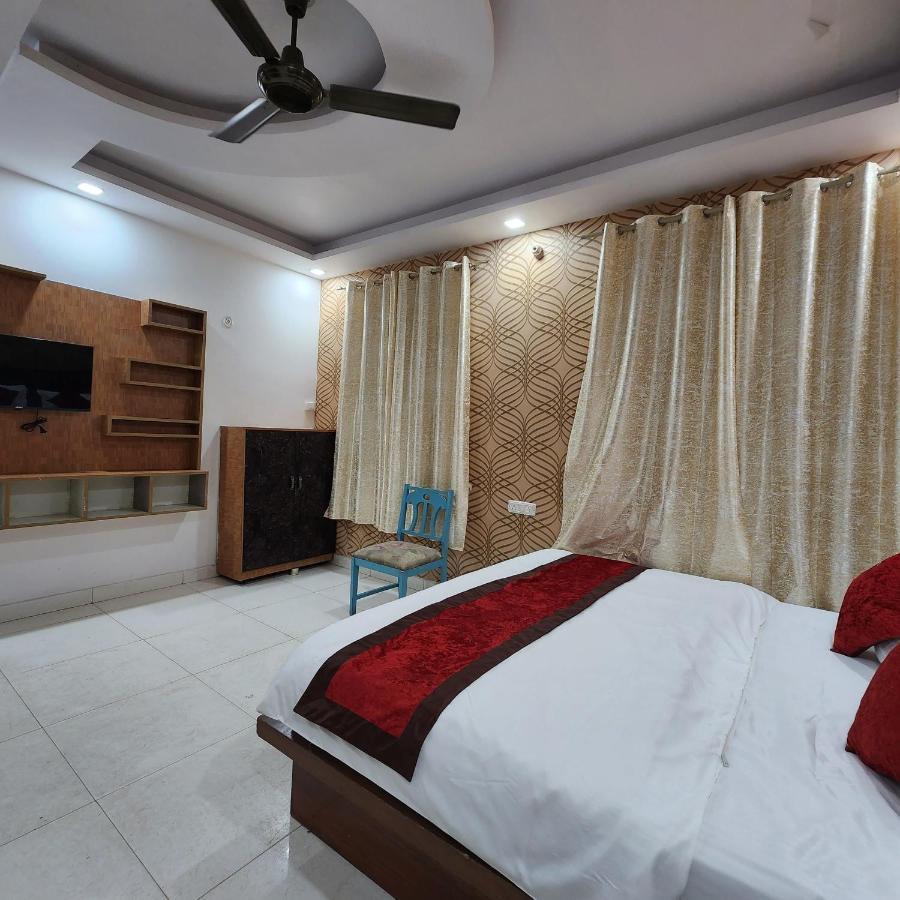 Hotel Royal Afghan New Delhi Exterior foto