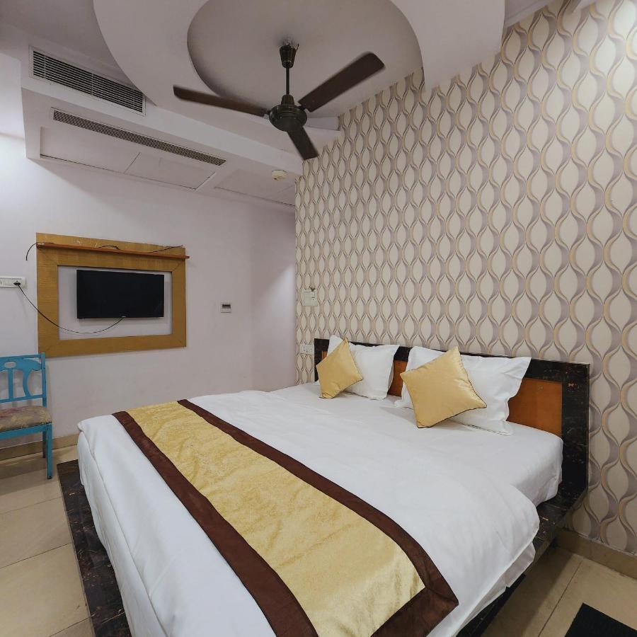 Hotel Royal Afghan New Delhi Exterior foto